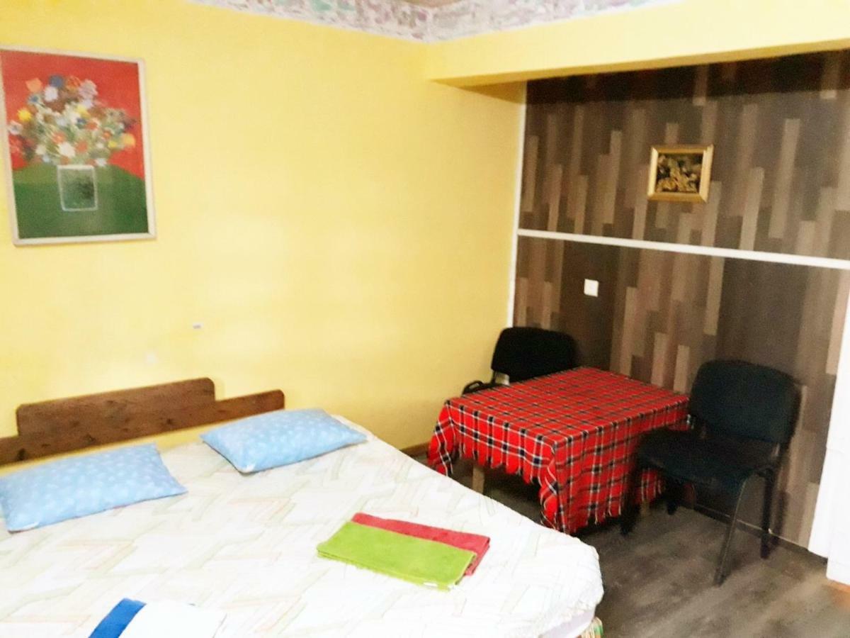 Guesthouse Eco Chakvi Bagian luar foto