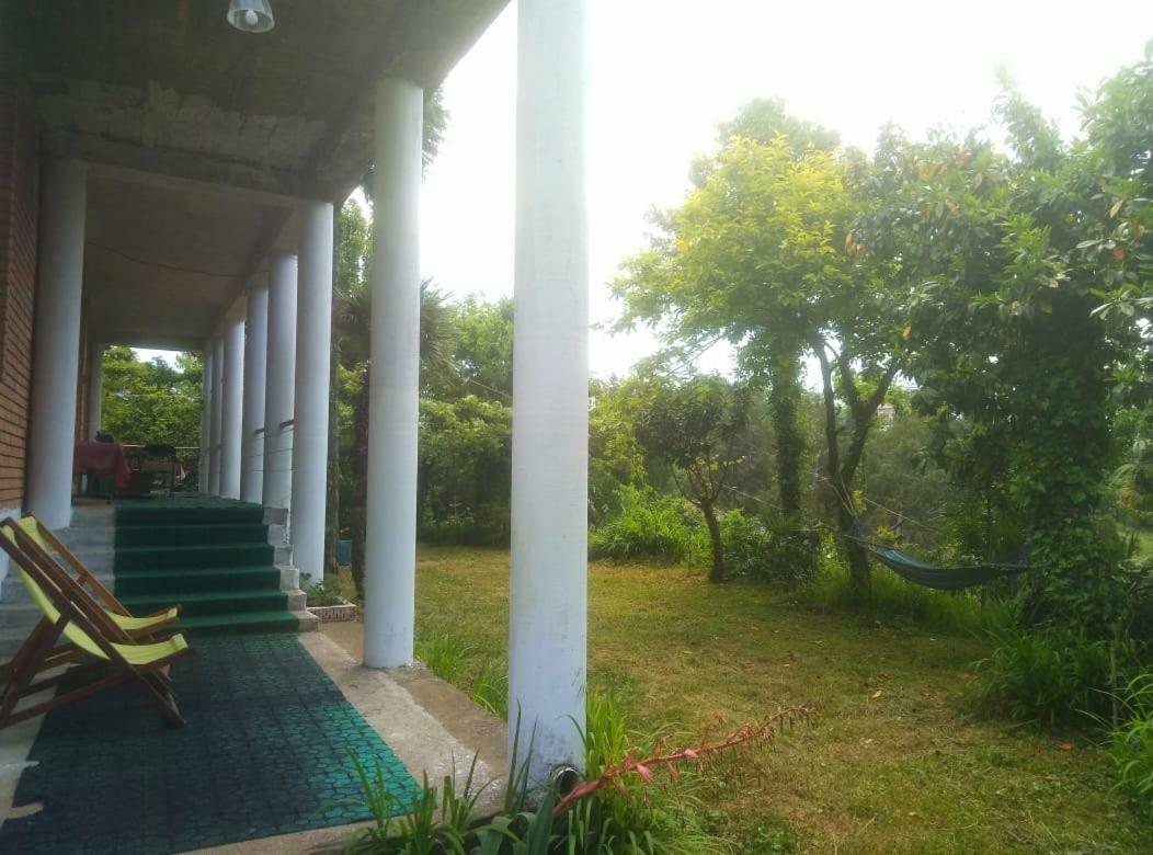 Guesthouse Eco Chakvi Bagian luar foto